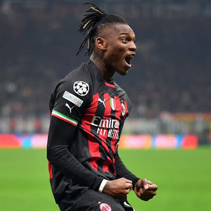 Meet your Posher, Loyd